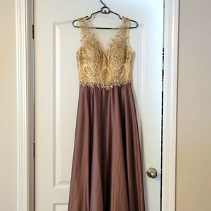 Poly USA, medium dress in gold and mauve